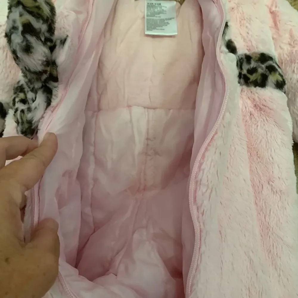 Rothschild pink and leopard hooded footie, 6-9mths‎